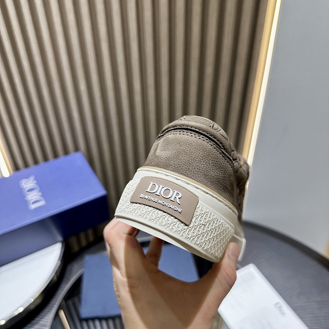 DR B33 Sneaker