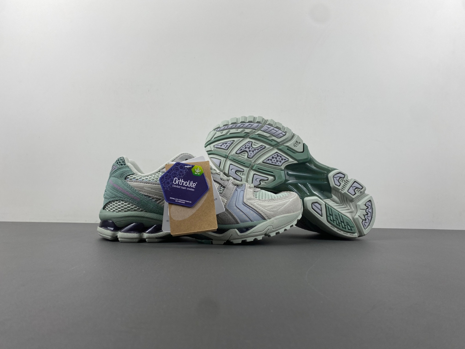 As*ic*s gel-kayano 14 1201a019-024
