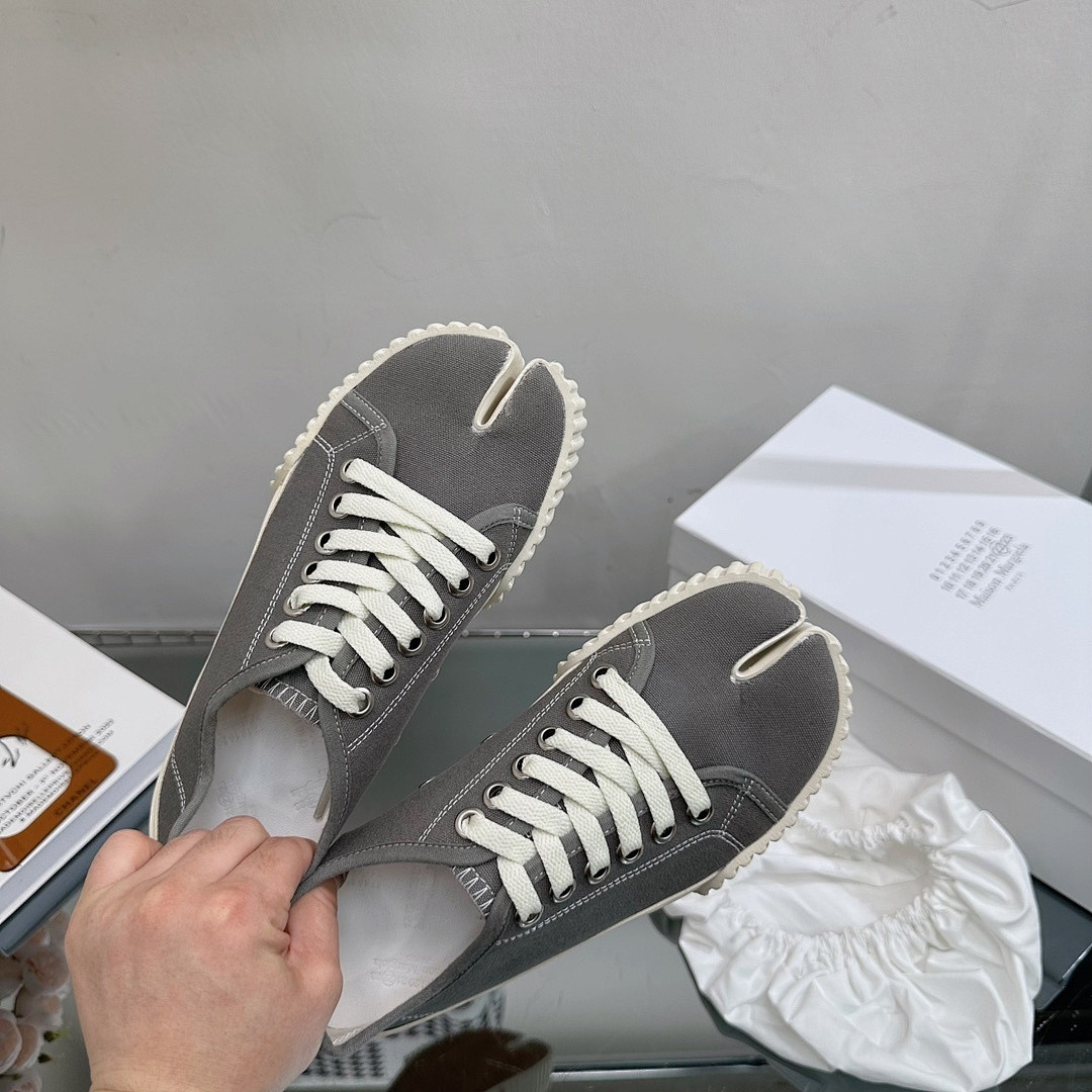 Ma1s0n Marg*e1a Sneakers