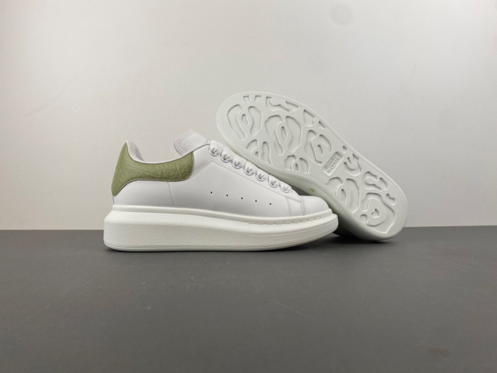 MQ Sneakers