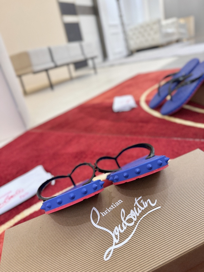 Chris Loubon Slide CL-079