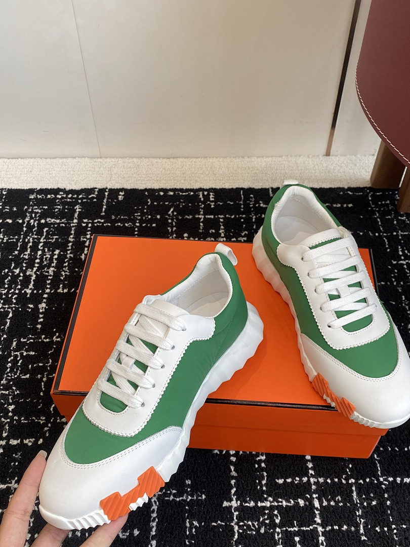 H**me5 SNEAKER