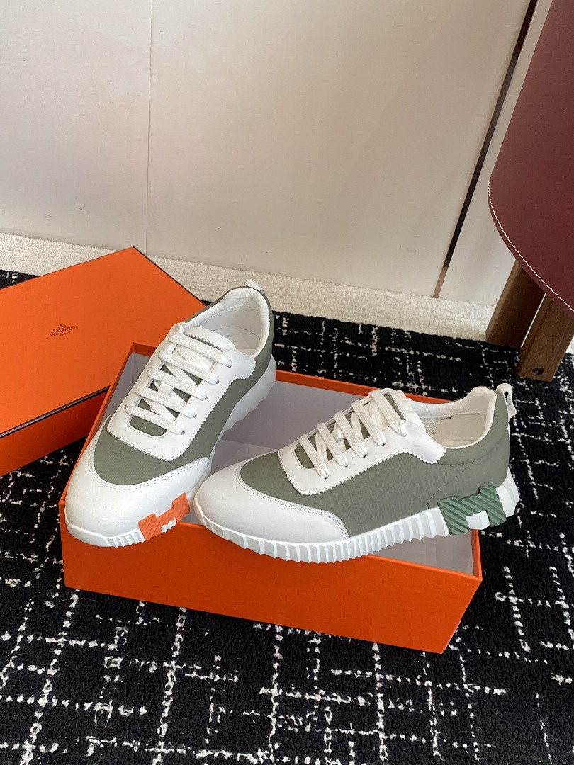 H**me5 SNEAKER