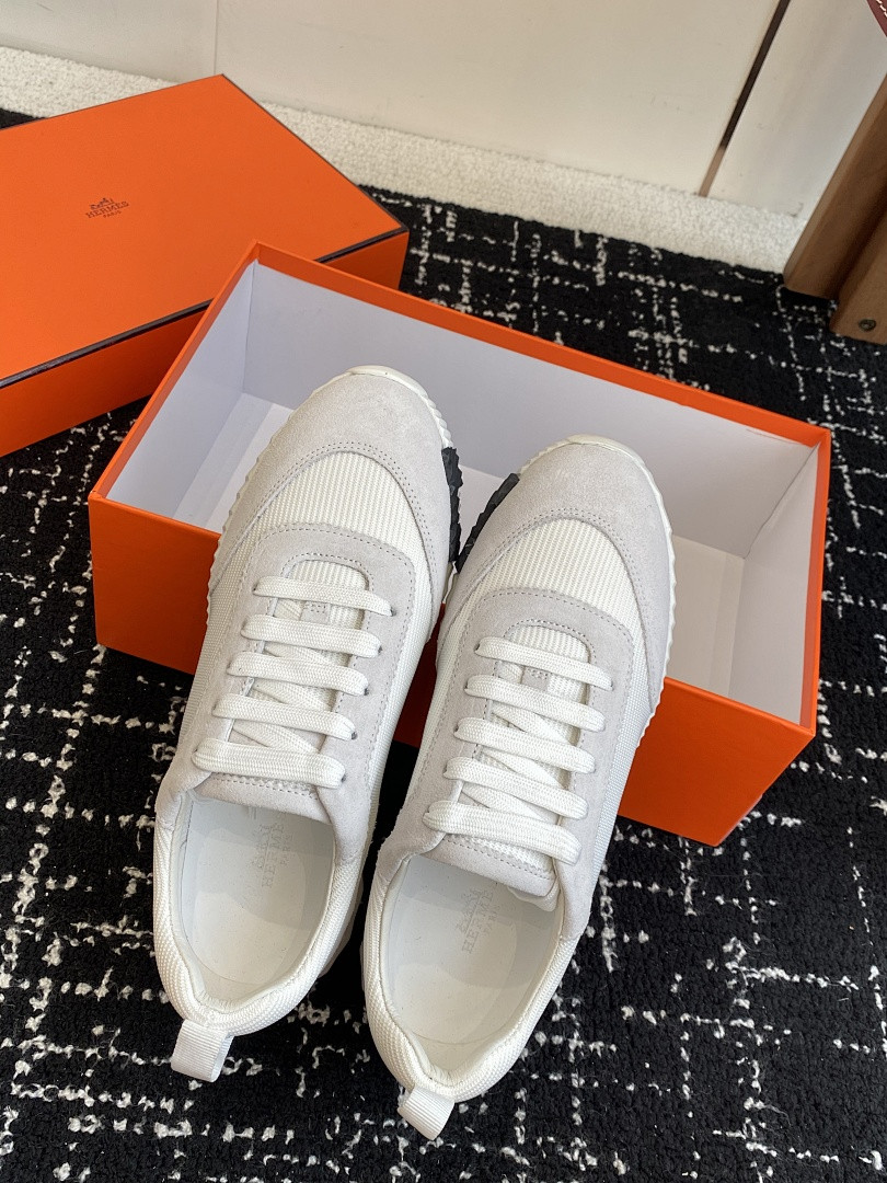 H**me5 SNEAKER