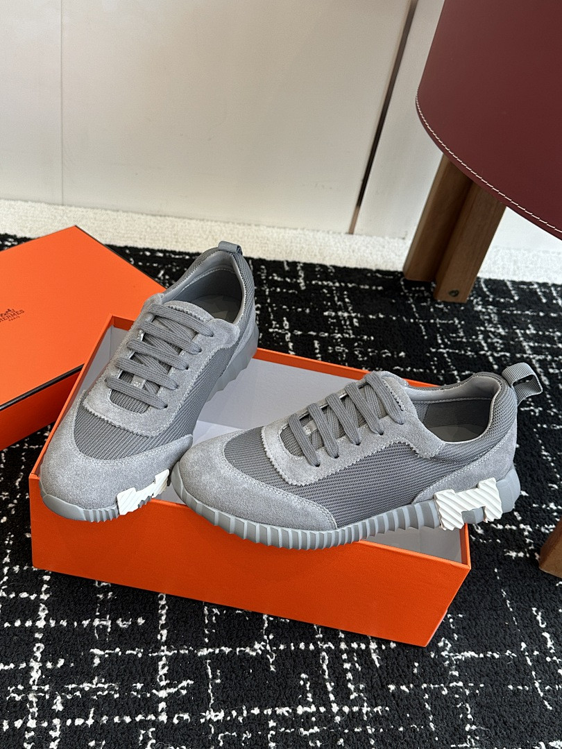 H**me5 SNEAKER