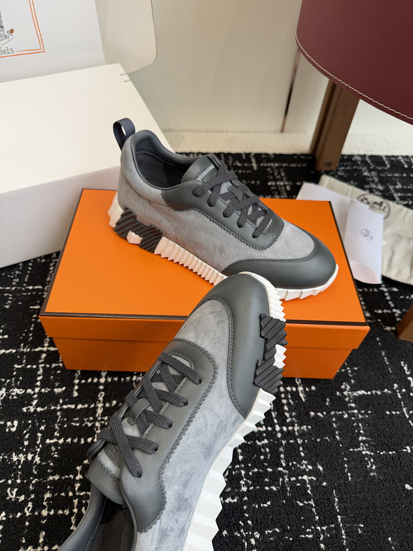 H**me5 SNEAKER