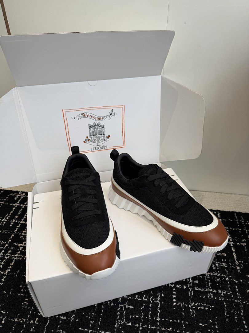 H**me5 SNEAKER