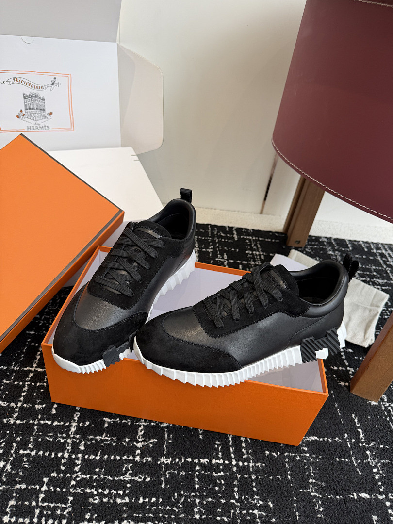 H**me5 SNEAKER
