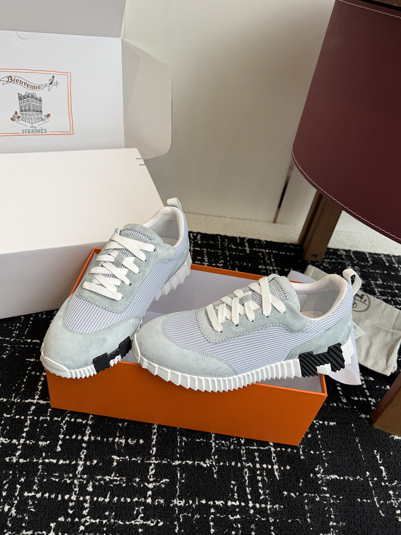 H**me5 SNEAKER