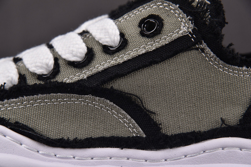 Ma1s0n Mihara Sneakers