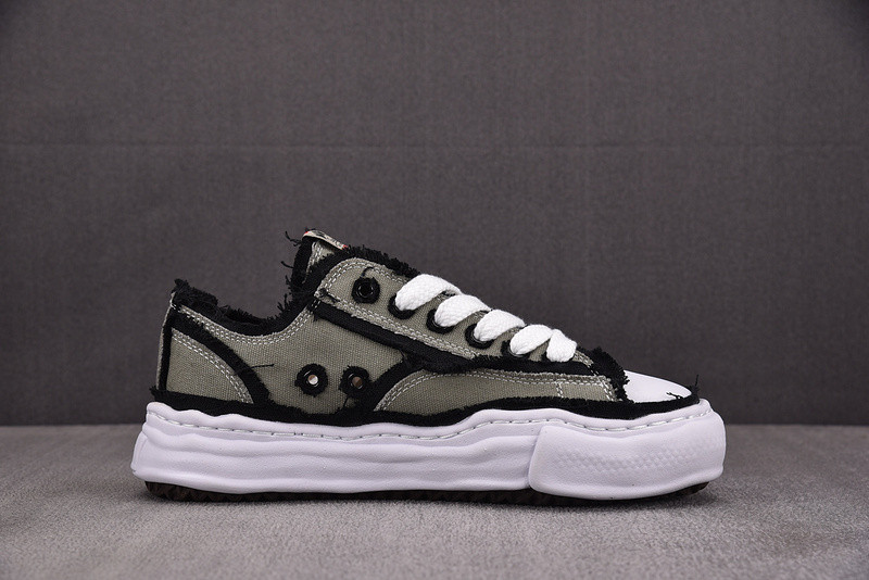 Ma1s0n Mihara Sneakers
