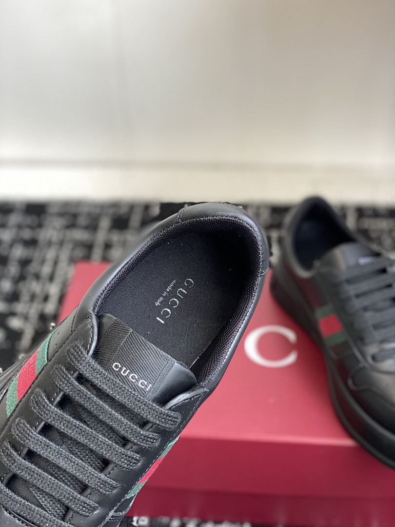 GC Sneakers