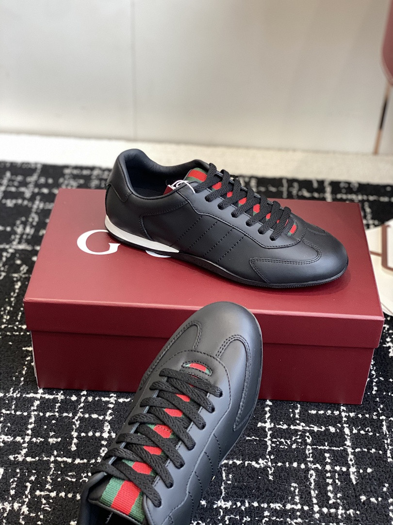 GC Sneakers