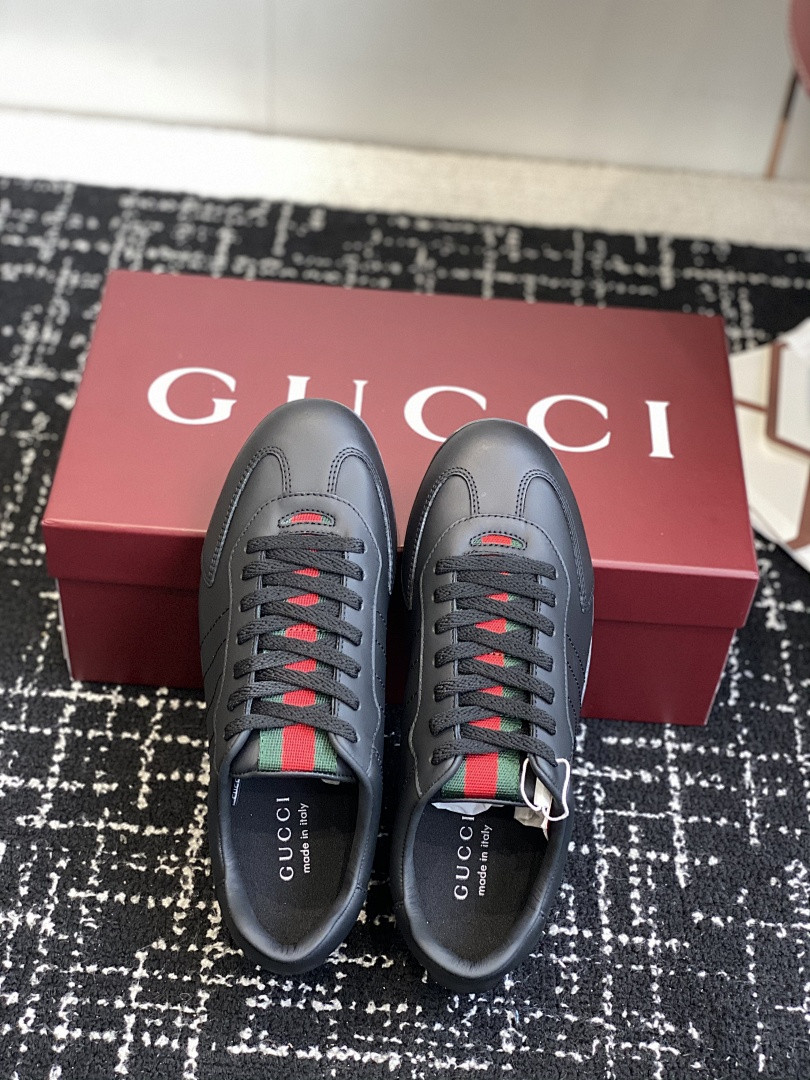GC Sneakers