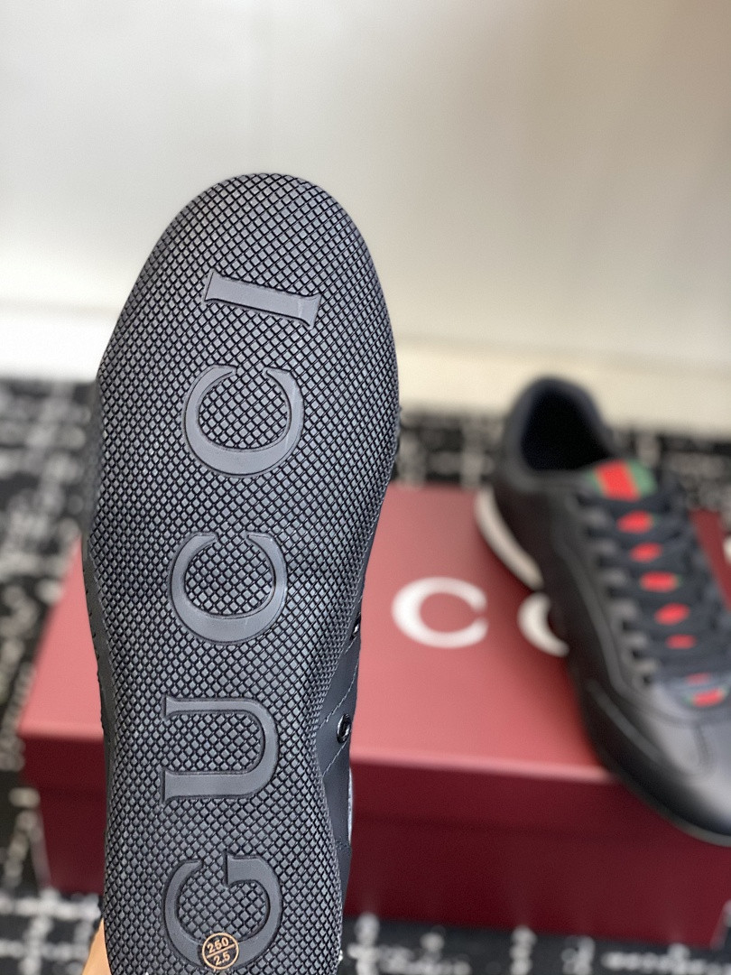 GC Sneakers
