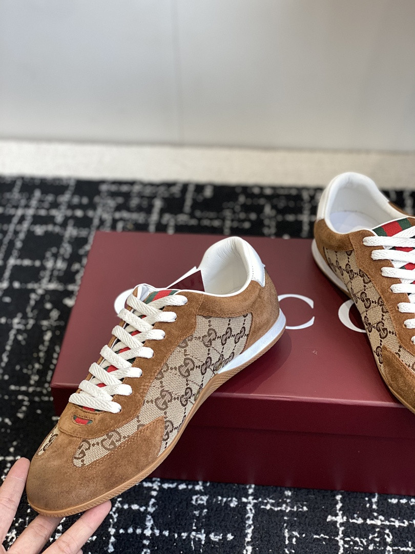 GC Sneakers