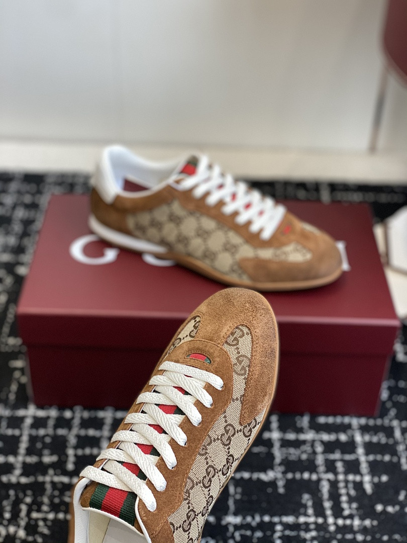GC Sneakers