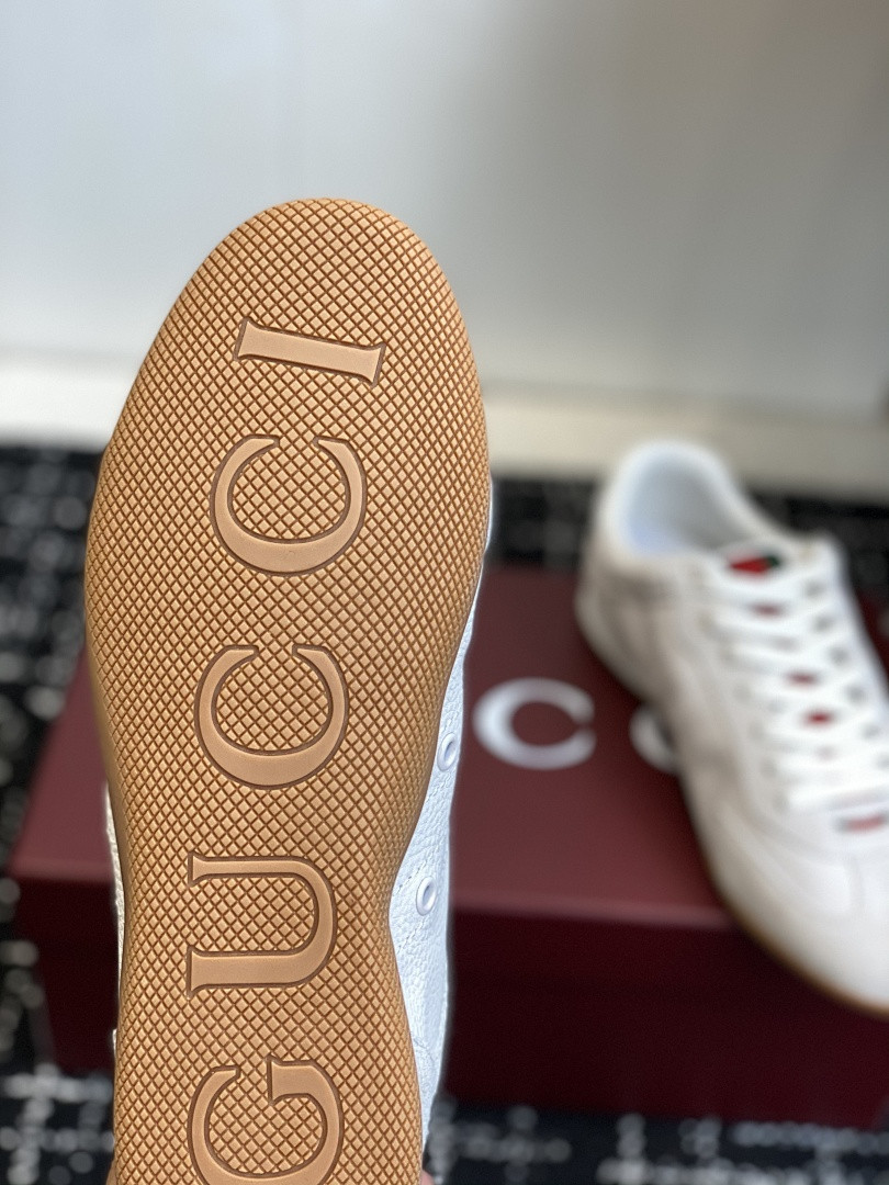 GC Sneakers