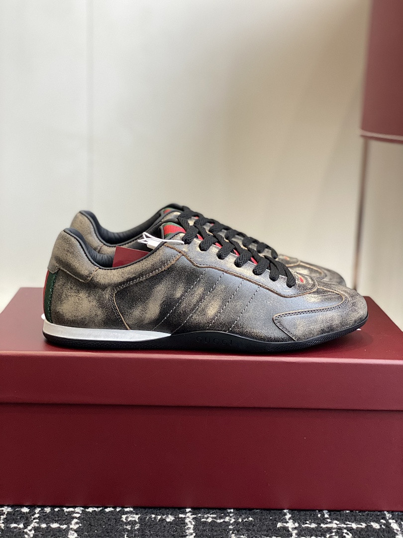 GC Sneakers