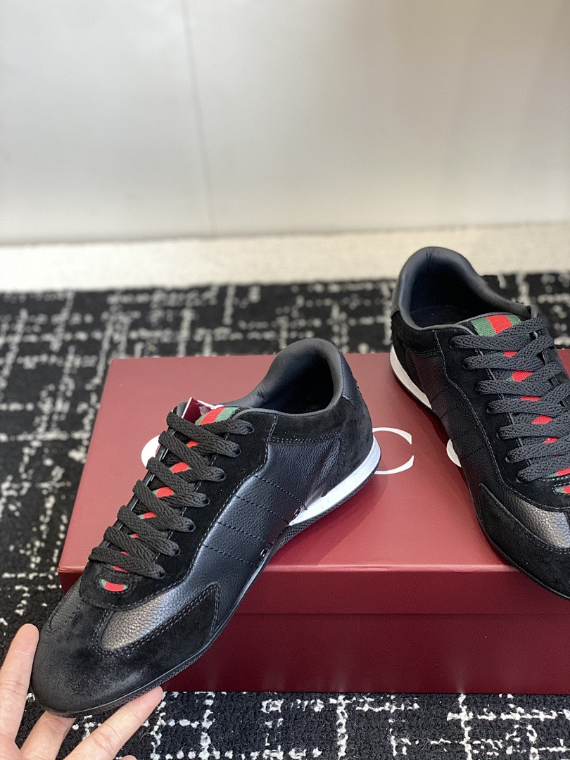 GC Sneakers