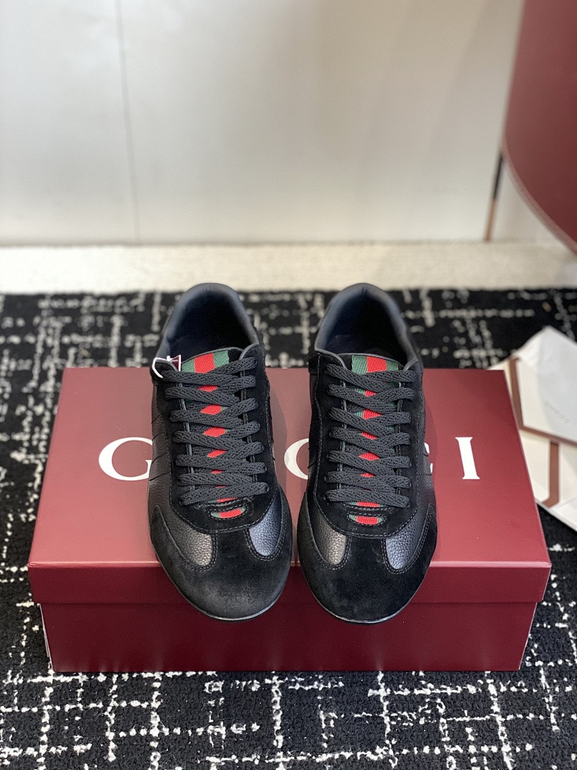 GC Sneakers