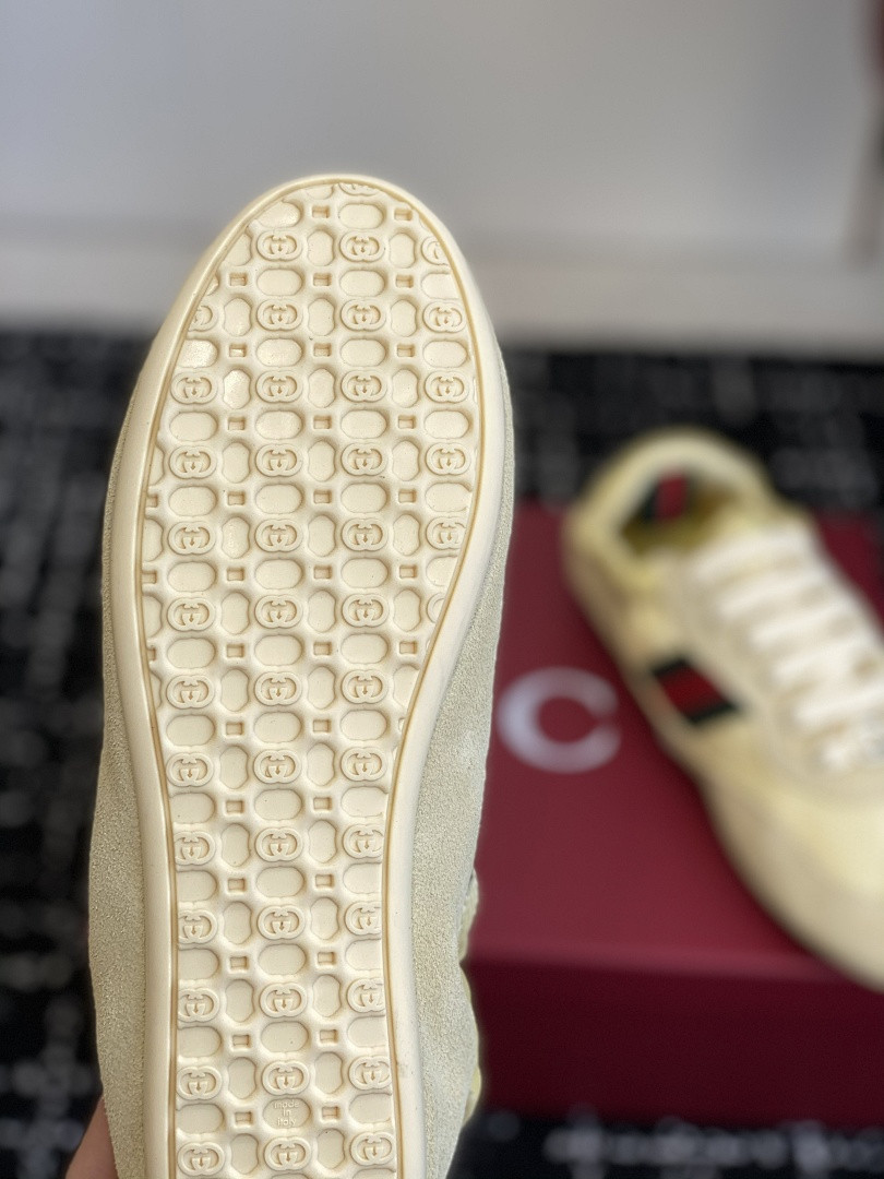 GC Sneakers