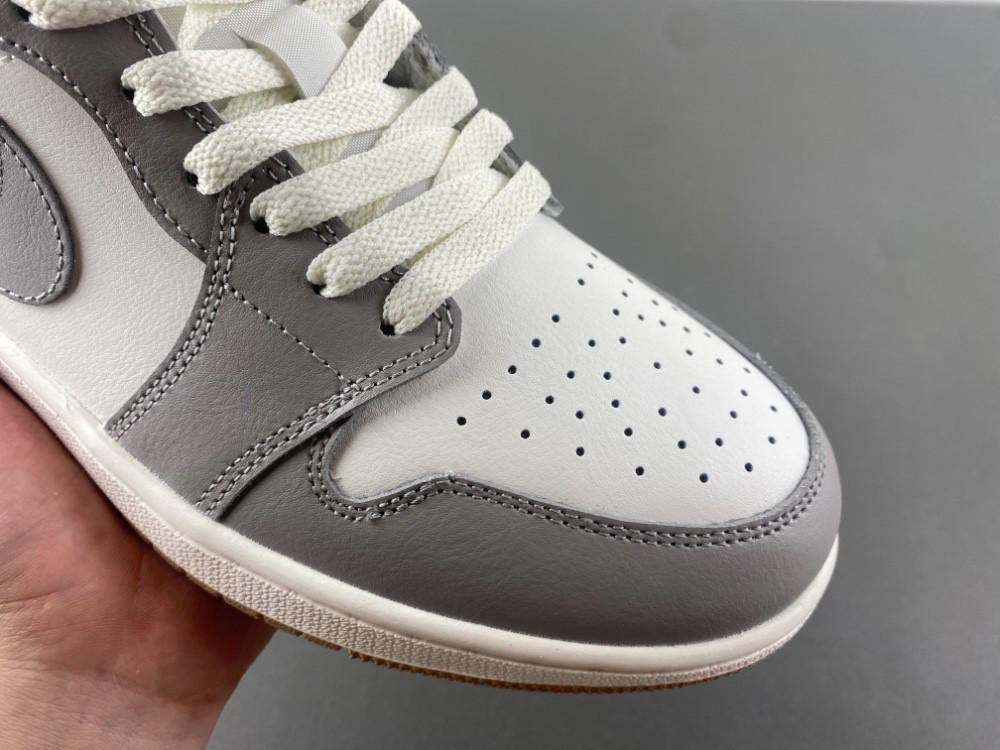Air Jordan 1 Low 553558-169