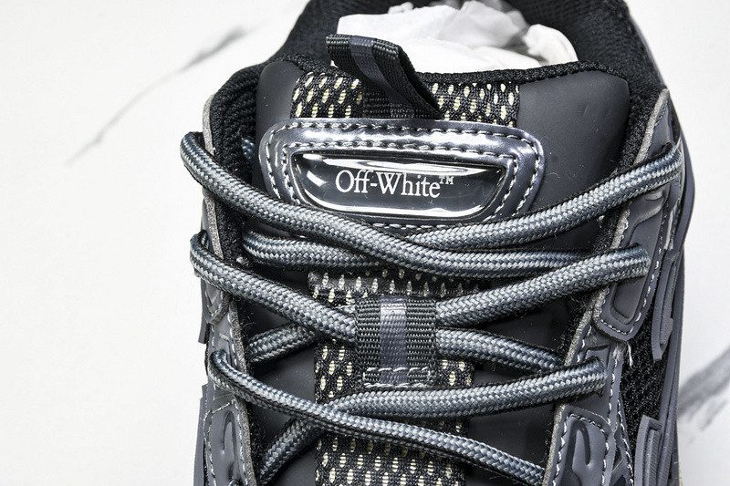 OFF-WHITE BE RIGHT BACK