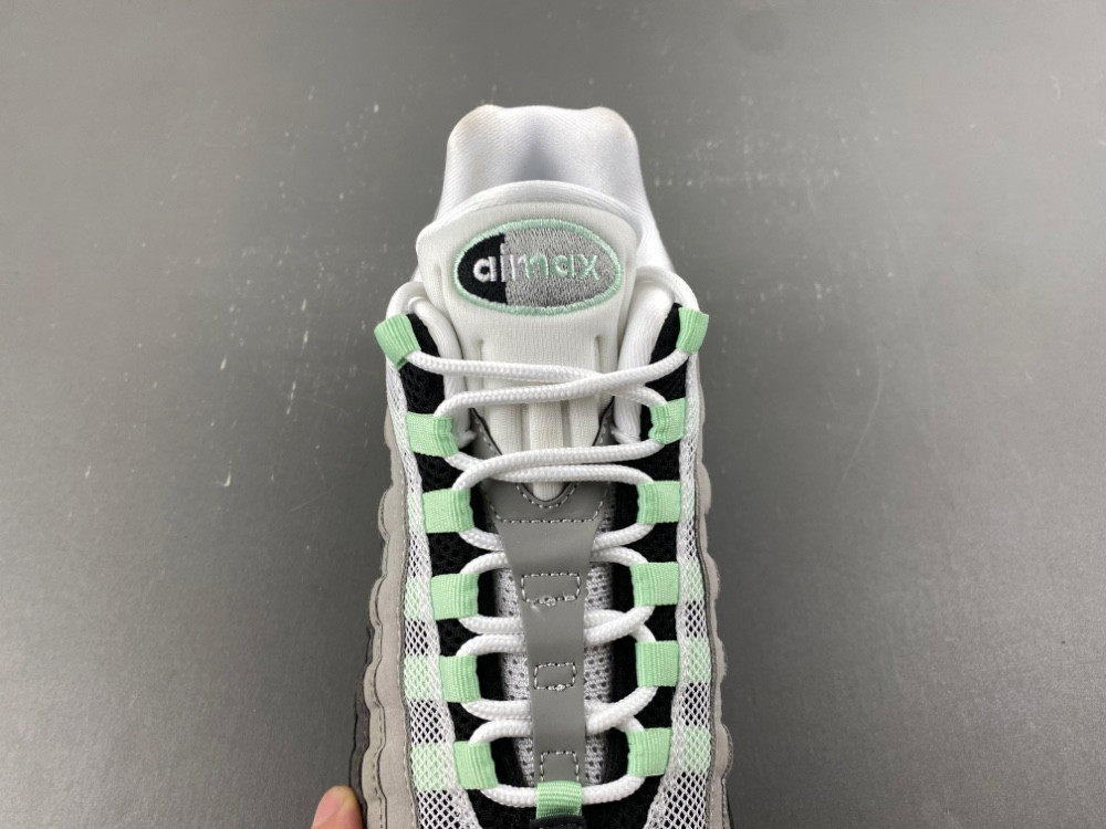 Nike Wmns Air Max 95 