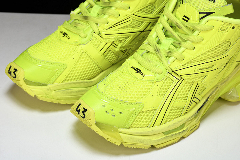 Balenciaga Runner W3RB4 7510