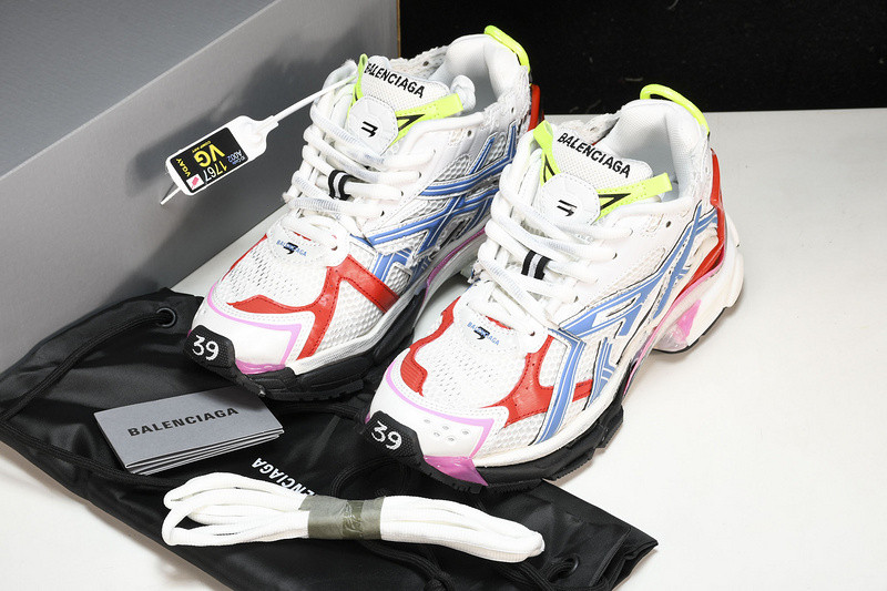 Balenciaga Runner W3RB6-9645