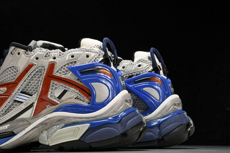 Balenciaga Runner W3RB6-8123