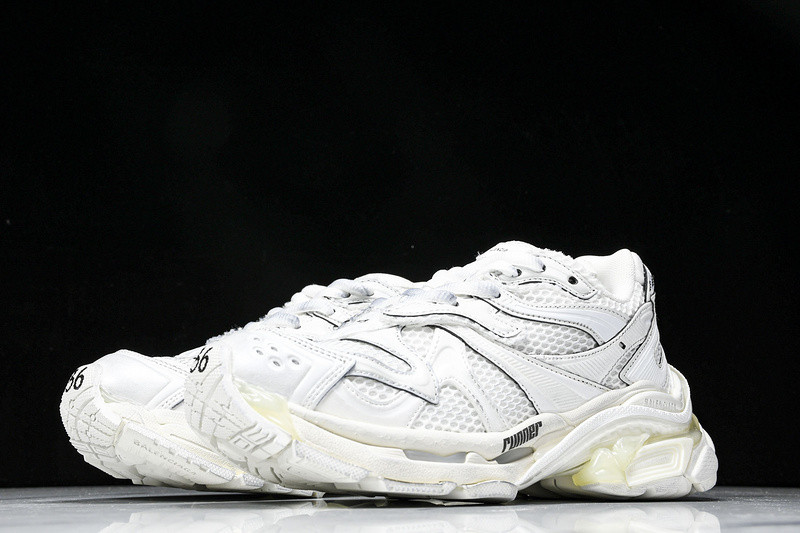 Balenciaga Runner W3RXP-9010