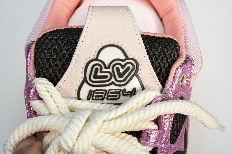 L*V STAKE