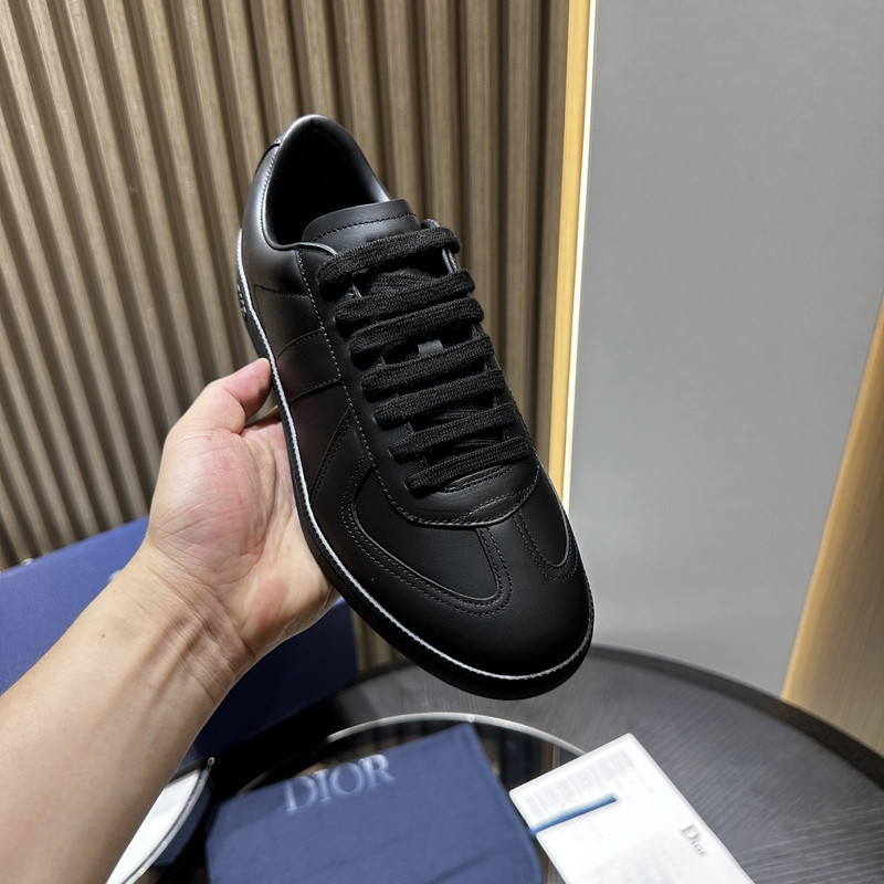 DR B01 Sneaker