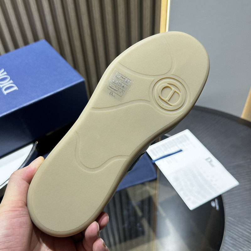 DR B01 Sneaker