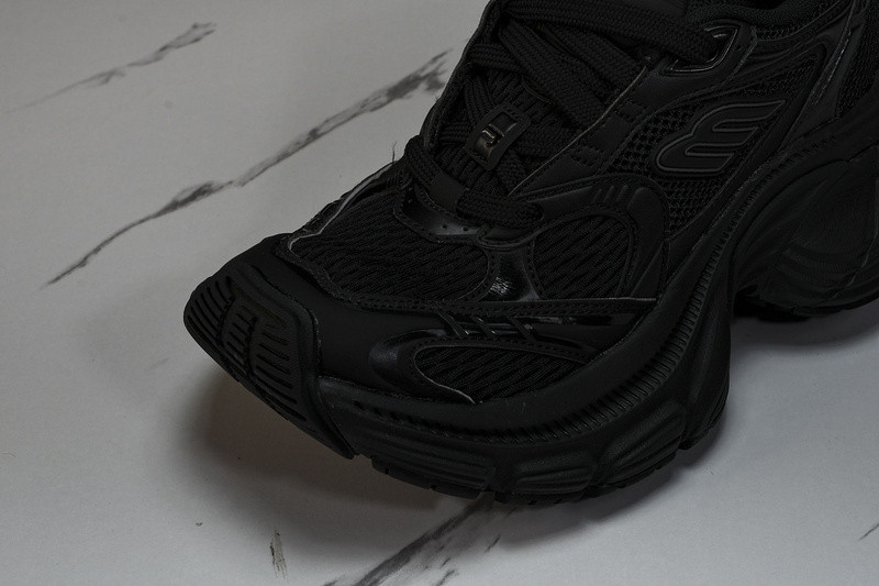 Balenciaga 10XL Sneaker