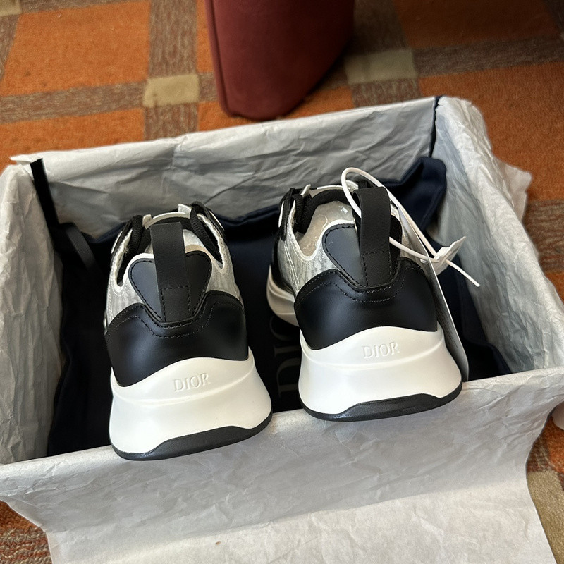 DR B25 Sneaker