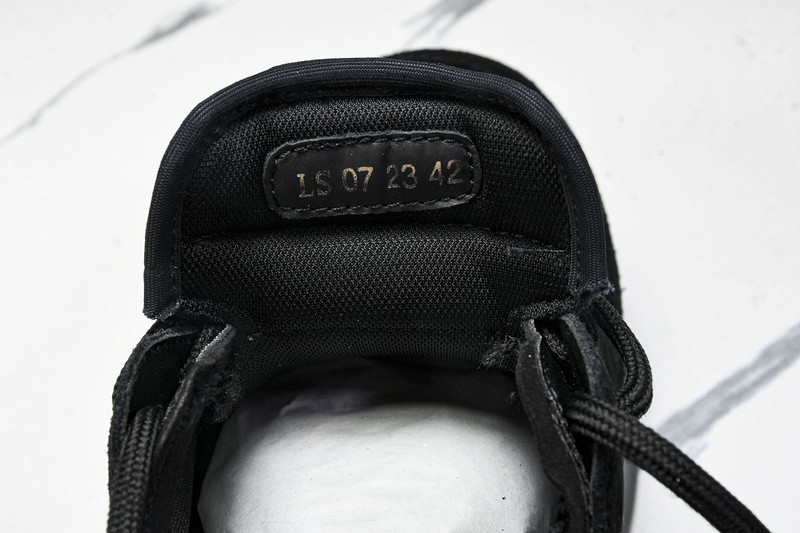 DR B25 Sneaker