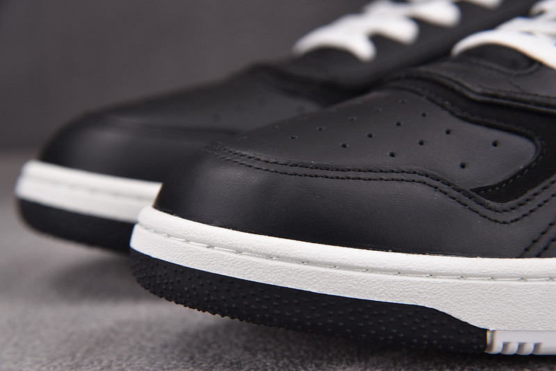 DR B27 Sneaker