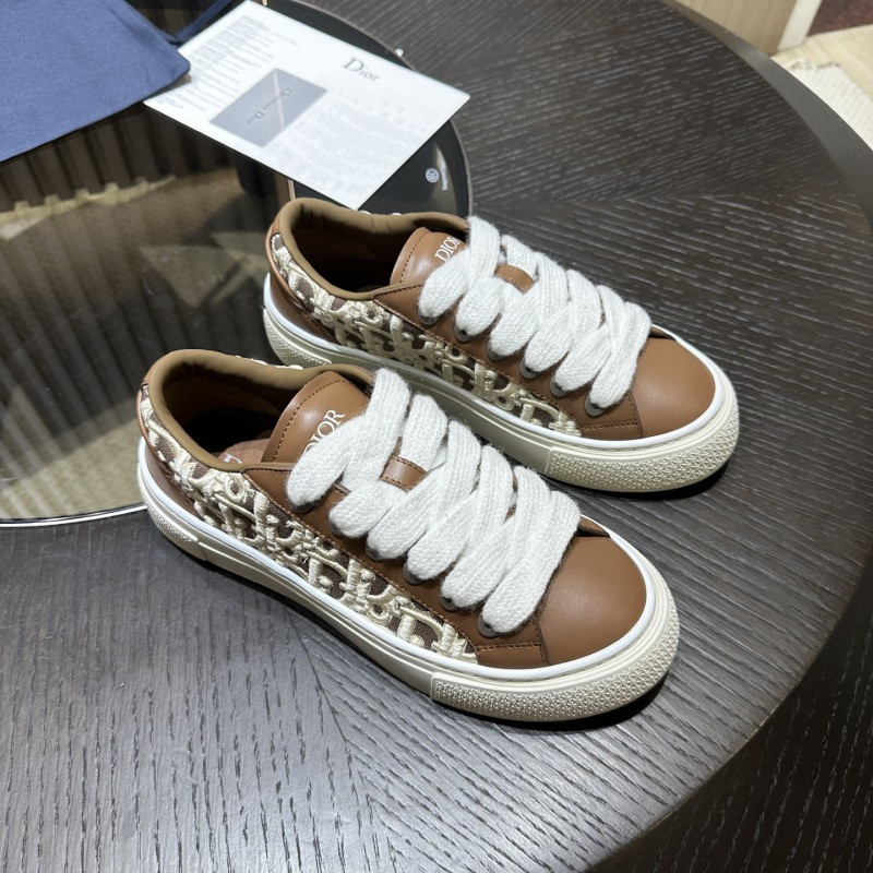 DR B33 Sneaker