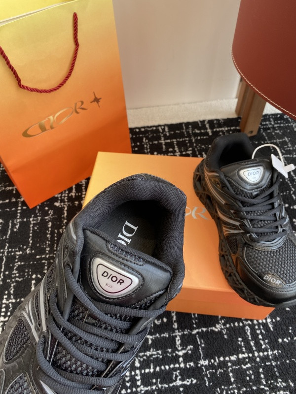DR B35 Sneaker