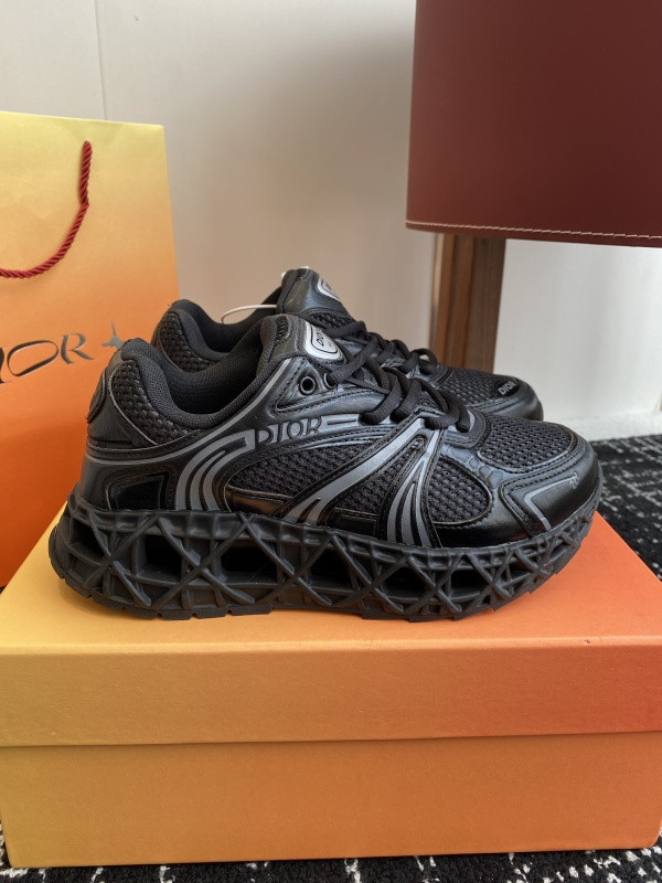 DR B35 Sneaker