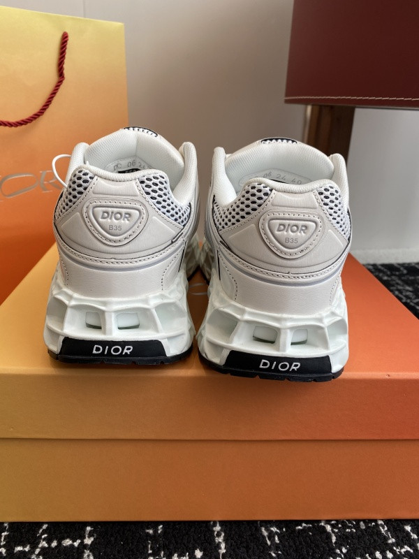 DR B35 Sneaker