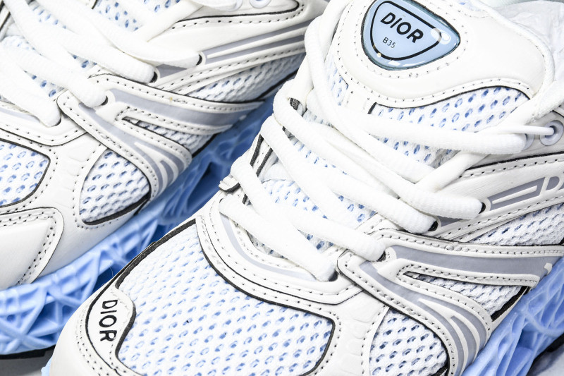 DR B35 Sneaker