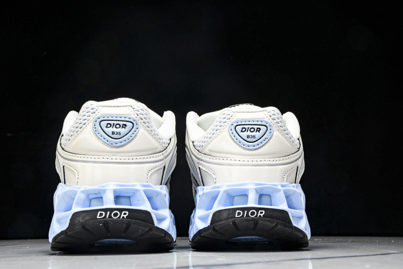 DR B35 Sneaker