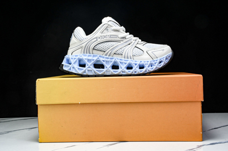 DR B35 Sneaker