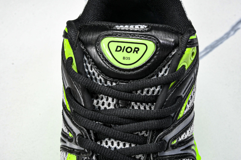 DR B35 Sneaker