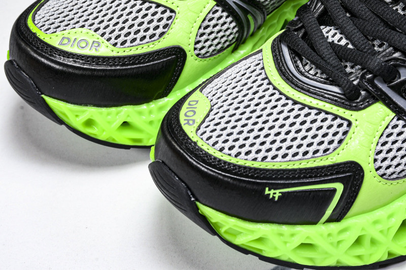 DR B35 Sneaker