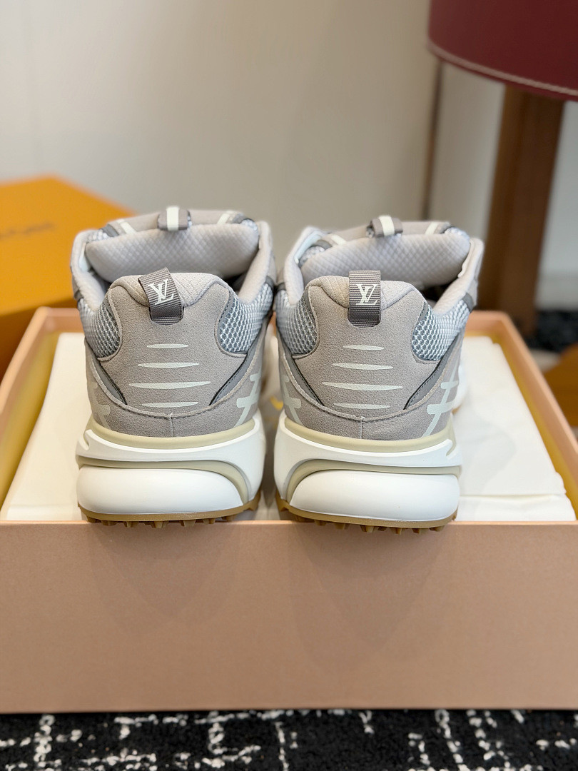 L*V Tatic Runner Sneaker